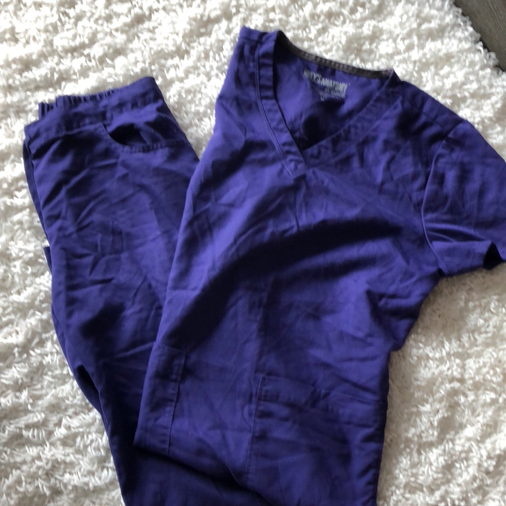 Grey’s Anatomy scrubs